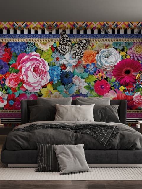 Papier peint panoramique fleurs de style bohème avec pivoines, œillets et violettes