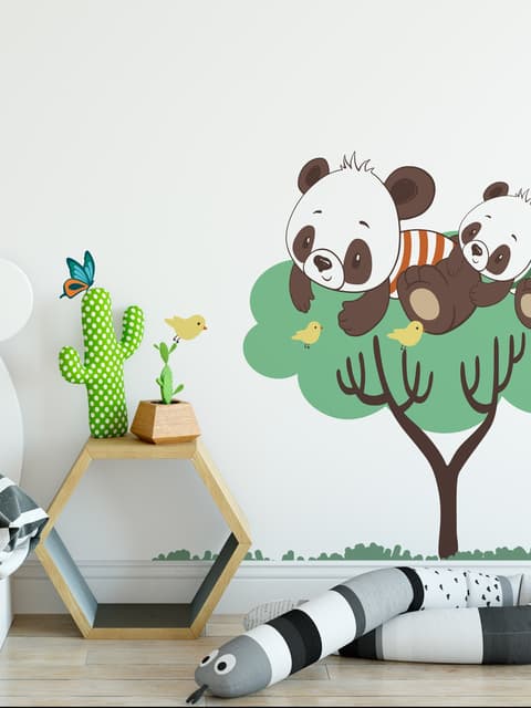 Panda et ses petits sur l'arbre avec papillon et oiseaux Stickers muraux