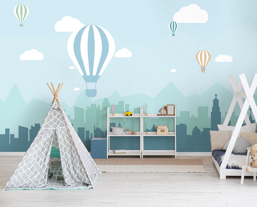 Papier peint panoramique paysage urbain bleu avec montgolfières