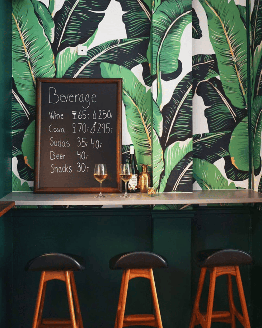 Green Banana Leaf Pattern Wallpaper Mural