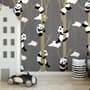 Cartoon-Pandas mit Baumzweigen Fototapete